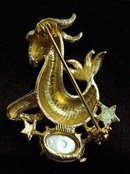 BEAUTIFUL RHINESTONE/PEARL FIGURAL BROOCH -