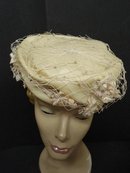 LOVELY 1940's FLORAL LADIES HAT
