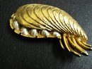 SIGNED BOUCHER BROOCH - GOLDEN OYSTER
