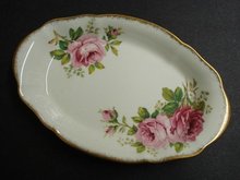 ROYAL ALBERT AMERICAN BEAUTY - OVAL TRAY