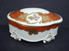 GORGEOUS - PORCELAIN DRESSER - JEWELRY BOX