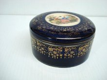 BEAUTIFUL - PORCELAIN DRESSER - JEWELRY BOX