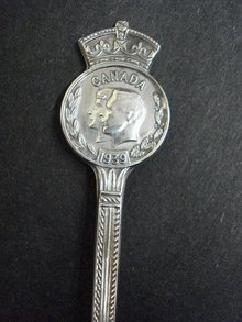 WM.A.ROGERS ROYAL VISIT SOUVENIR SPOONS