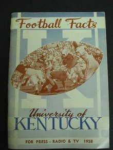 KENTUCKY FOOTBALL MEDIA GUIDE 1958