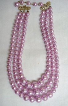 LOVELY VINTAGE 3 STRAND PINK FAUX PEARLS