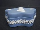 WEDGWOOD JASPERWARE 1953 ROYALTY BOX