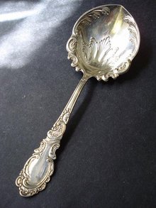 VICTORIAN STYLE ROGERS LARGE SERVING SPOON