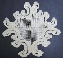 QUITE UNIQUE STYLE CROCHET LACE DOILY