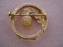 Special Vintage Brooch Gold Tone Ivory Rose