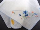 HANKIE FLORAL EMBROIDERY