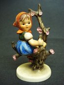 Beautiful Hummel Figurine - APPLE TREE GIRL