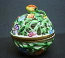 FABULOUS HEREND BOX - HEREND HUNGARY