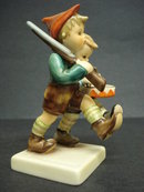 Vintage HUMMEL Figurine VOLUNTEERS