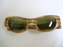 VINTAGE CATS EYE SUNGLASSES UNUSUAL FRAMES