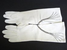 BEADED OPERA GLOVES by CRESCENDOE
