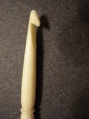 ANTIQUE CROCHET HOOK - TINY - BONE