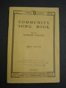 COMMUNITY SONG BOOK Copyright 1915