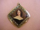 VINTAGE PORTRAIT PENDANT