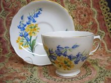 ROYAL VALE TEACUP SET - Cup and Saucer