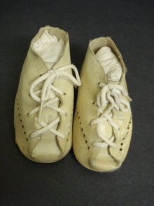 Antique Tiny SHOES Adorable