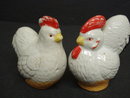 Old Salt and Pepper Shakers Hen & Rooster