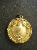 Exquisite Victorian Gold Locket Ornate Gold Top