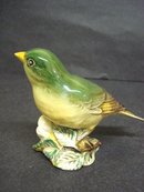 BESWICK FIGURINE GREEN FINCH #2105