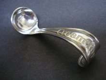 Cream Top Spoon Tiny CREAM TOP spoon