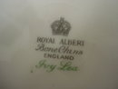Royal Albert Dinner Plate - Ivy Lea