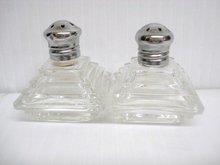 Salt/Pepper Shakers Art Deco Style