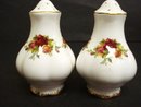 Salt and Pepper by Royal Albert Old Country Roses