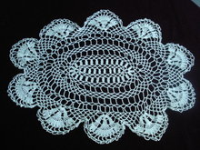 Oval Tray Doily Large