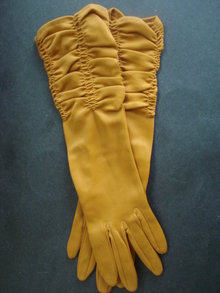 Fancy Gloves by Eaton Vanity Fair 7 1/2