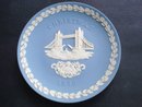 Jasperware Christmas Plate 1975 Tower Bridge