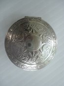 Richard Hudnut Compact Paris New York