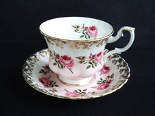 Teacup Set Royal Albert Tiny Roses