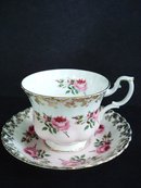 Teacup Set Royal Albert Tiny Roses