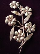 Charming Flral Brooch or Pin