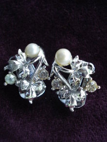 Rhinestone Pearl Earrings