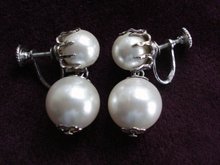 Traditional Pearl Earrings Screw Back