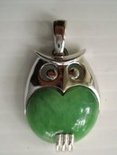 Owl Pendant Silvertone/Bakelite Trifari
