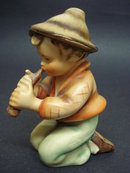 Hummel Figurine Little Tooter Full Bee