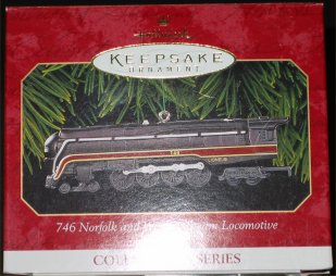 1999 Hallmark Lionel 746 Norfolk and Western Steam Locomotive Ornament
