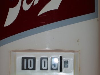 Schlitz Can Clock