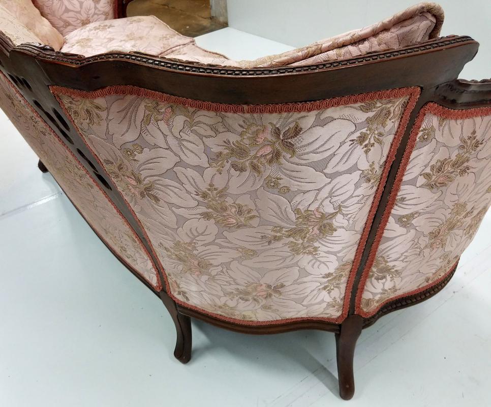 19536 French Victorian Shapely Carved Sofa