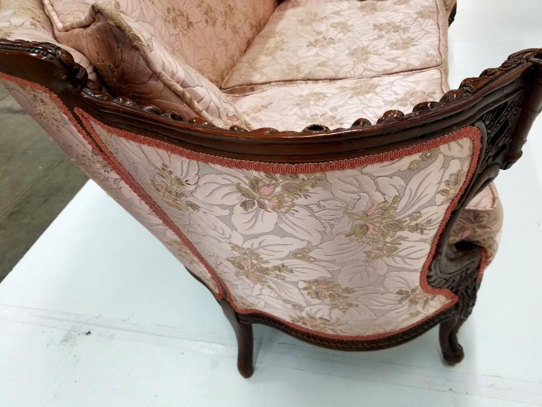 19536 French Victorian Shapely Carved Sofa