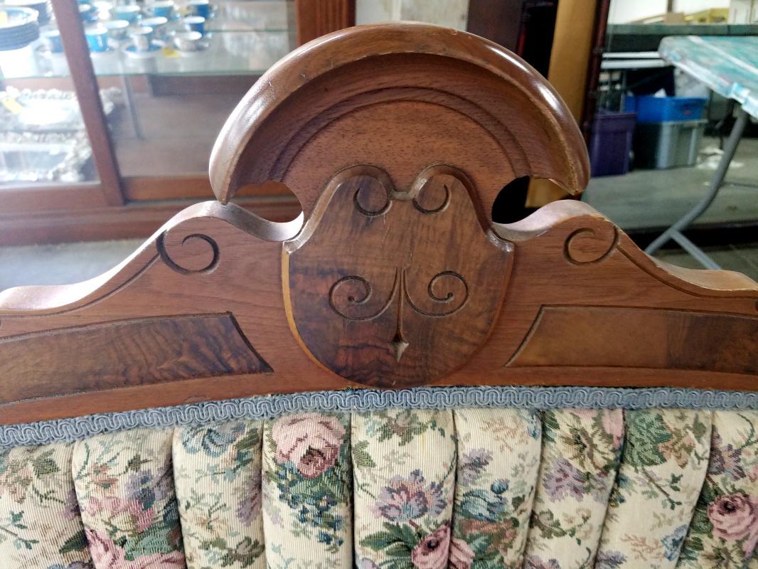 19532 Five Piece Victorian Parlor Set