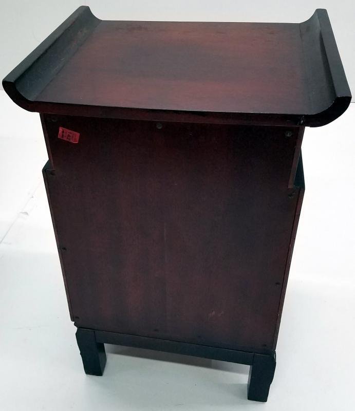 19531 Pair of Mahogany Oriental Nightstands / Night tables