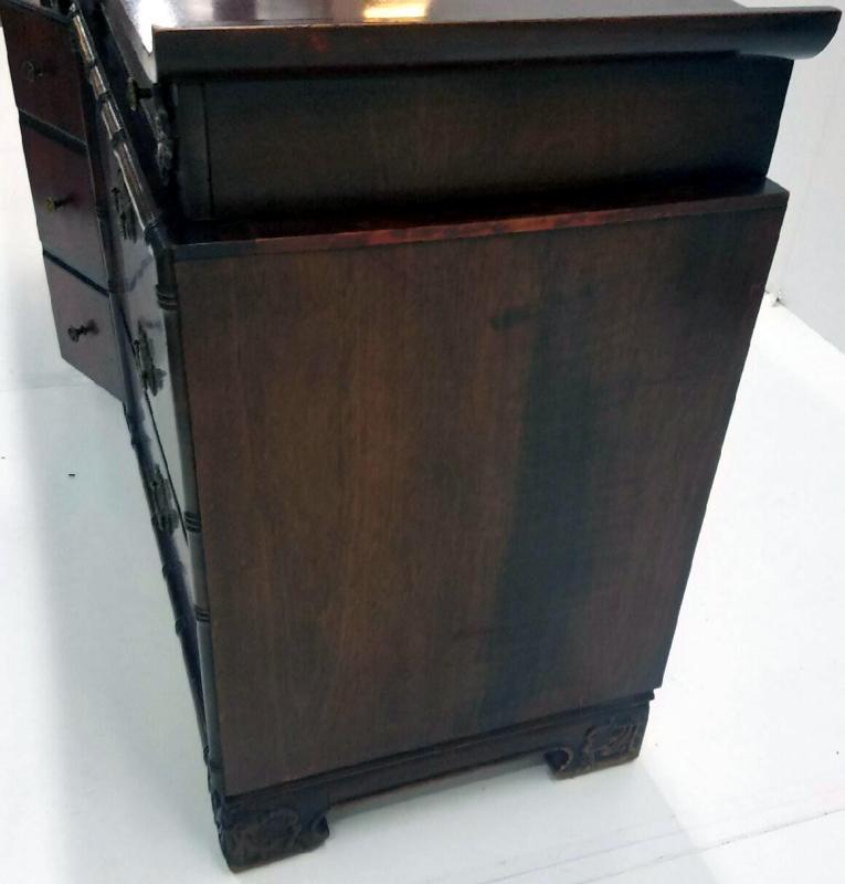 19529 Mahogany large Chest with Mirror