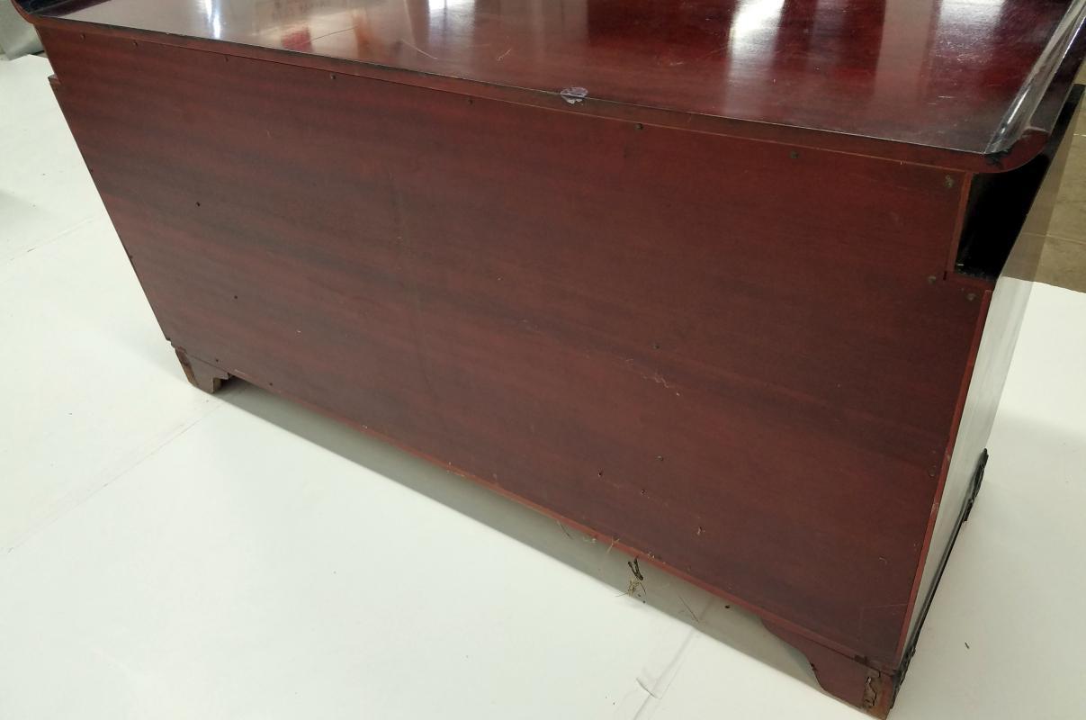 19529 Mahogany large Chest with Mirror